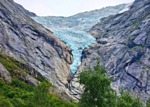 北歐峽灣 布里斯達冰河