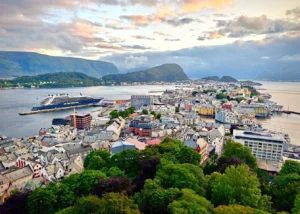 北歐峽灣 阿雷松德 阿克斯拉觀景台