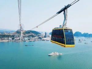 北越 下龍灣 女皇雙層纜車