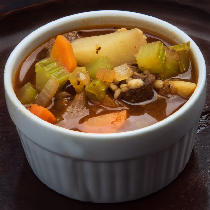 冰島美食，羊肉湯（Kjötsúpa）